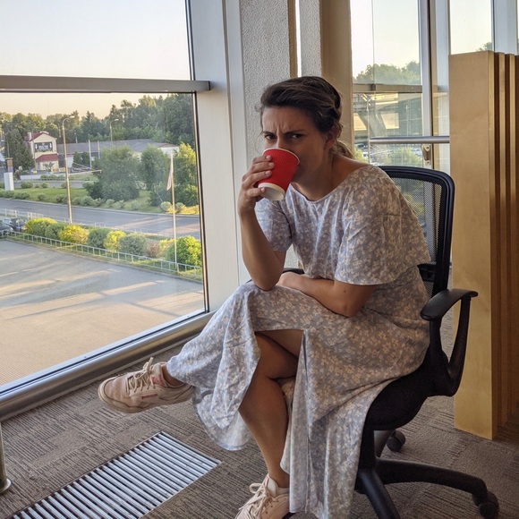 Meet your Posher, Meghan - Picture 1 of 1